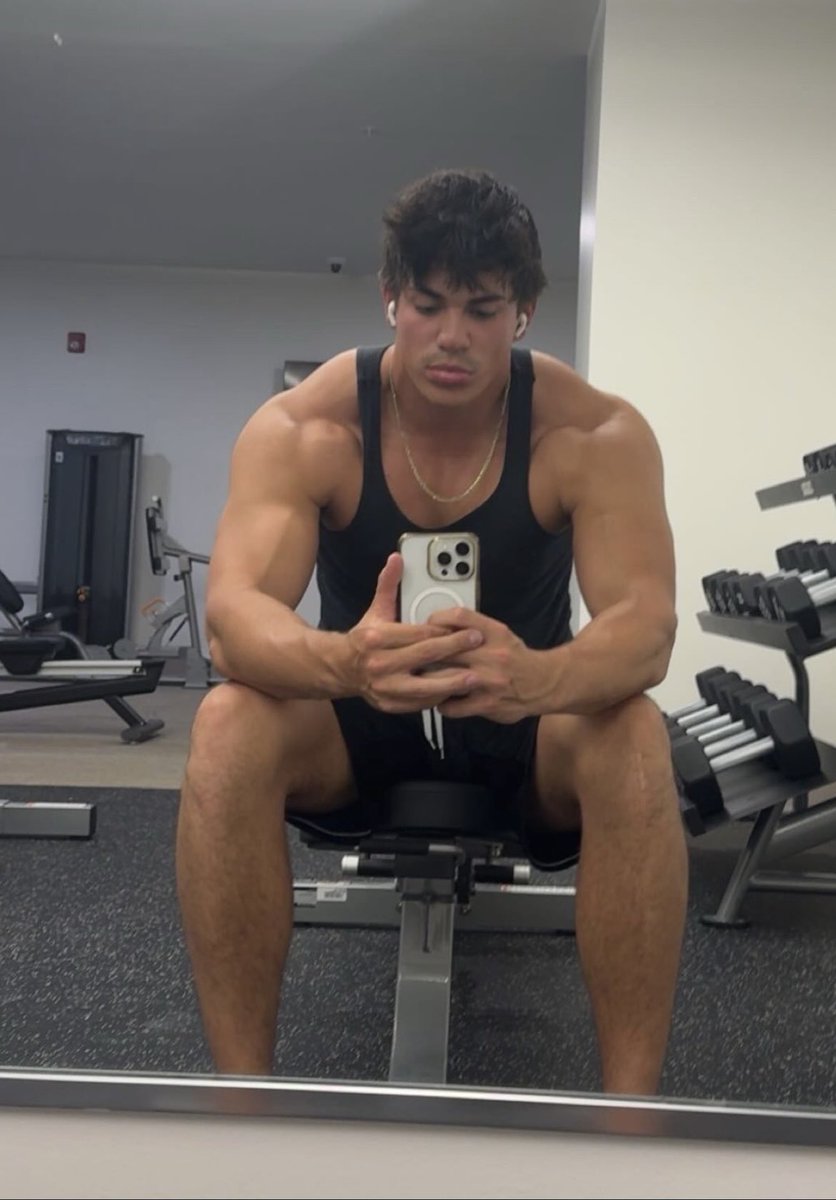 AlphaNateg's tweet photo. Get in my DMs to serve #findom #cashmaster https://t.co/z0PSRPrZtt