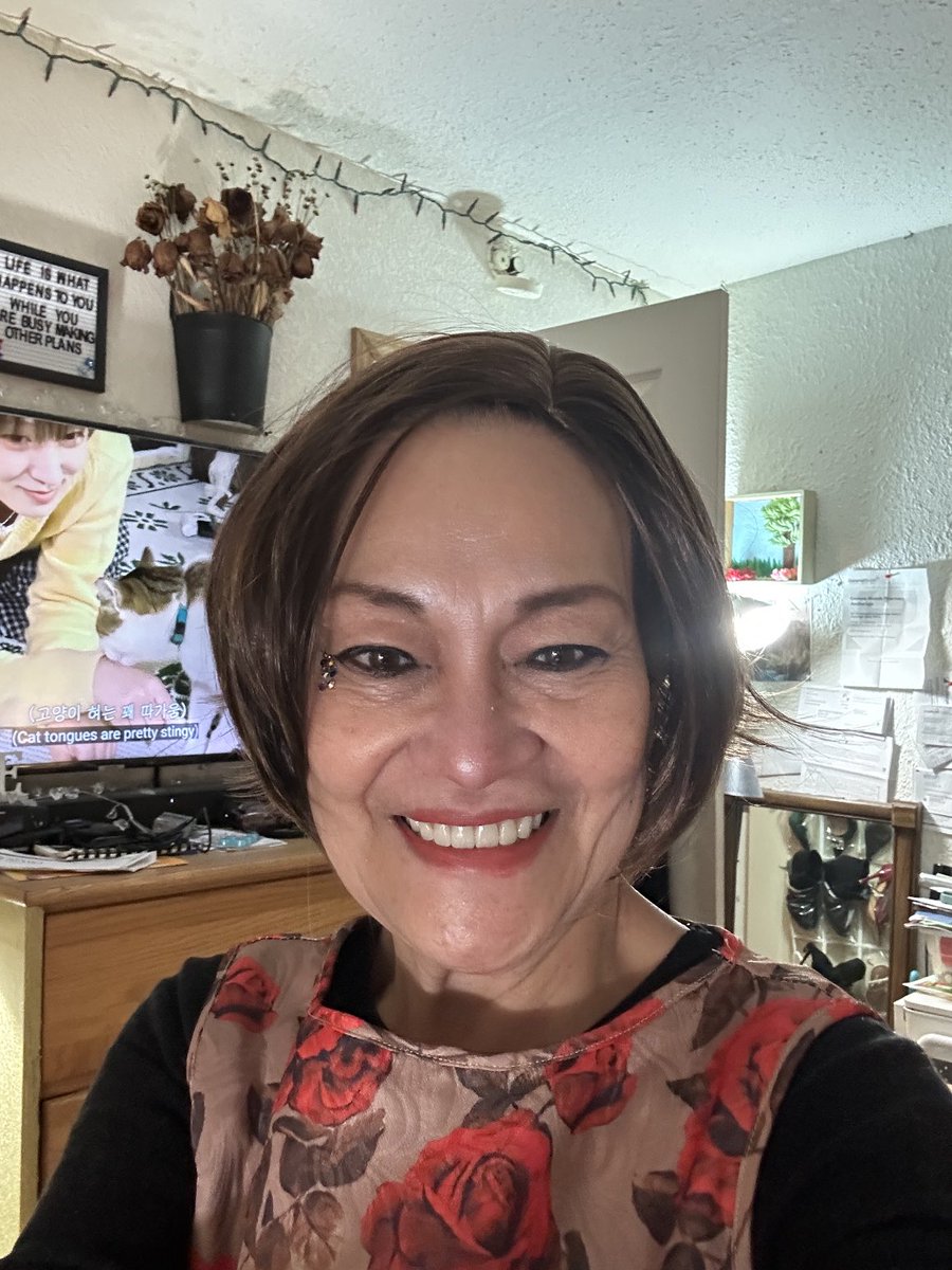 jeanneinemisa's tweet image. Good Monday morning to all