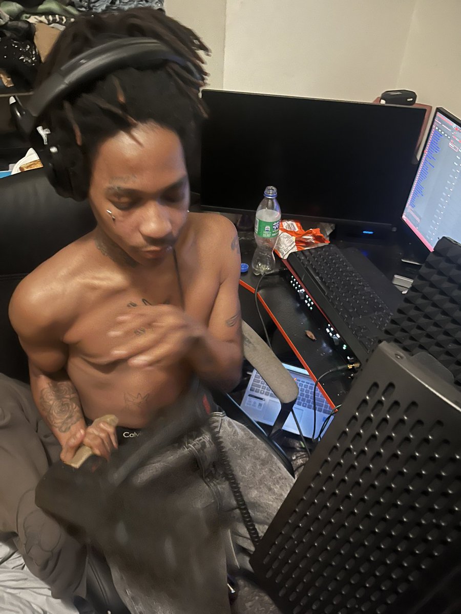 makehersayblatt's tweet image. 