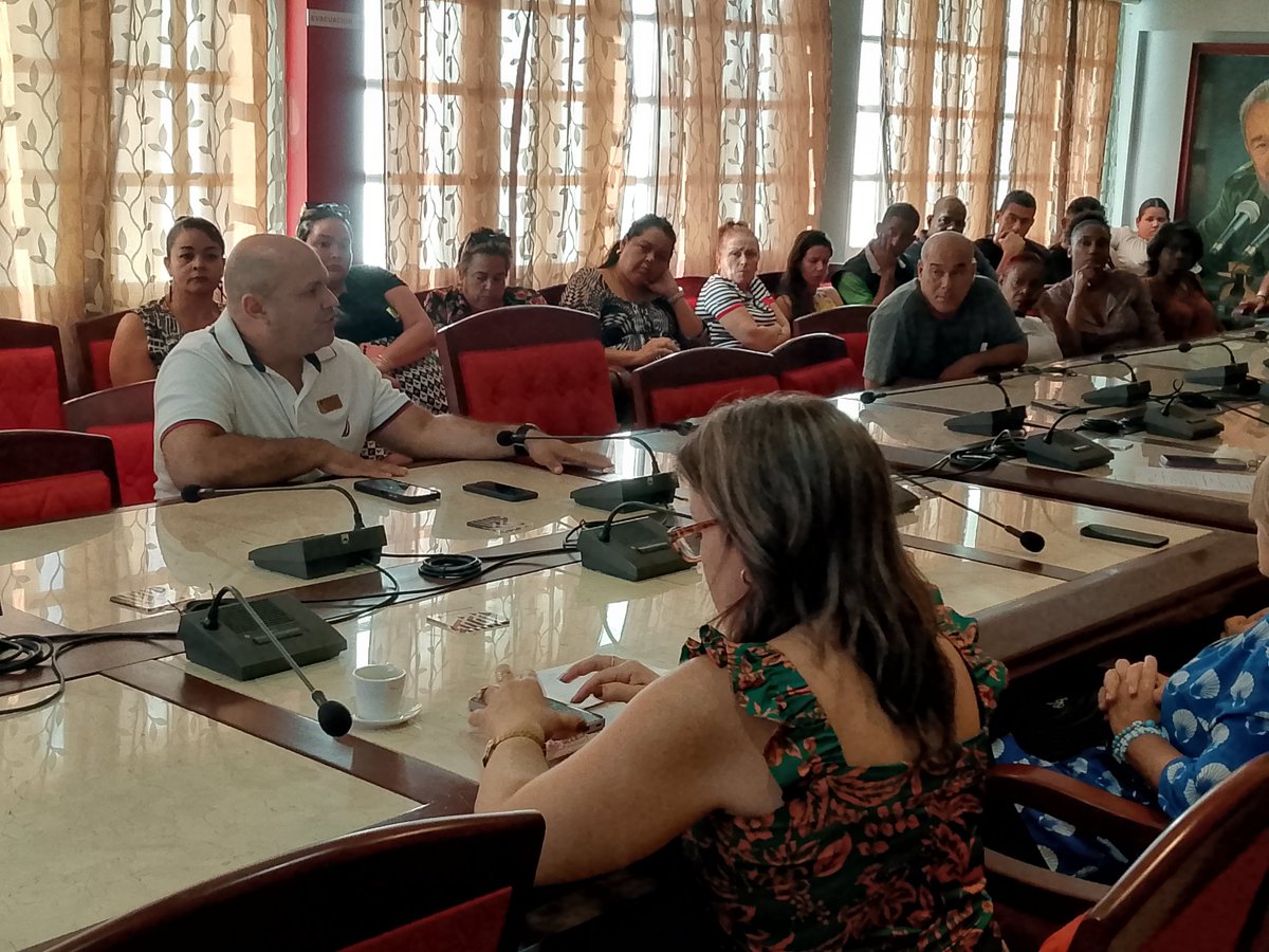 TECNOSIME2's tweet photo. Última asamblea de afiliados de 2025 y #Tecnosime abordó temas de importancia como la gestión del capital humano e indicadores económicos.

Se proyectó un audiovisual sobre #100AñosConFidel, en el marco de las actividades de homenaje.
@osdegesime 
@MindusIndustria https://t.co/bYXrTbLvti