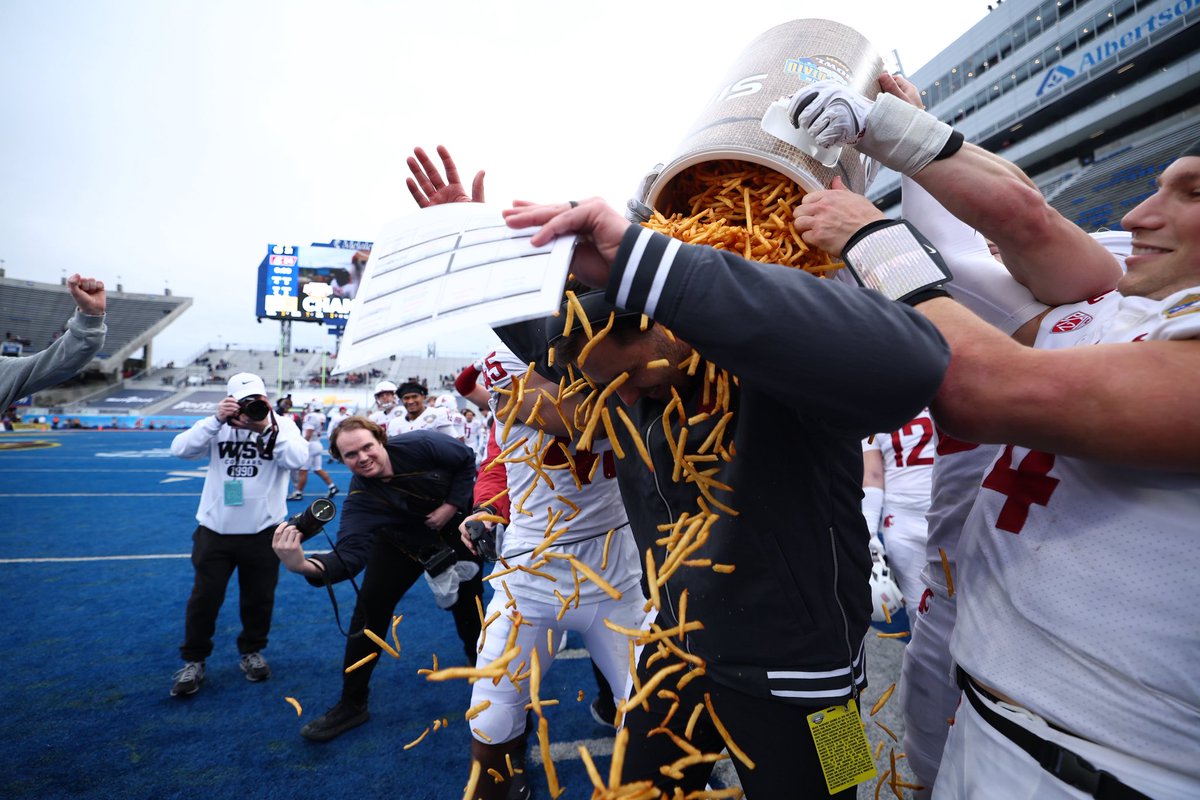 IDPotatoBowl's tweet image. The fry bath of champions 🏆🍟