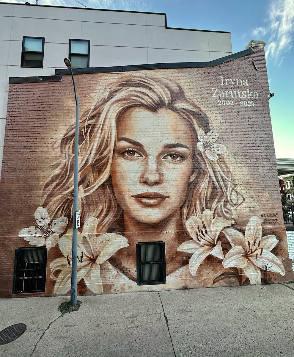 libsoftiktok's tweet image. Portraits of Iryna Zarutska went up in D.C., NYC, Miami, and Venice, Ca after Elon Musk and Eoghan McCabe pledged to fund the murals.

Promises made, promises kept.

Thank you @elonmusk and @eoghan.

America will never forget you, Iryna. ❤️