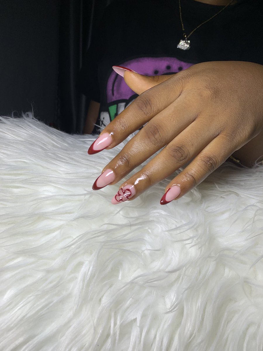 Adenike4568's tweet photo. How much do you think this nails worth😚please drop a comment 🤎 you can also book an appointment with us https://t.co/k5KLhEW9u6