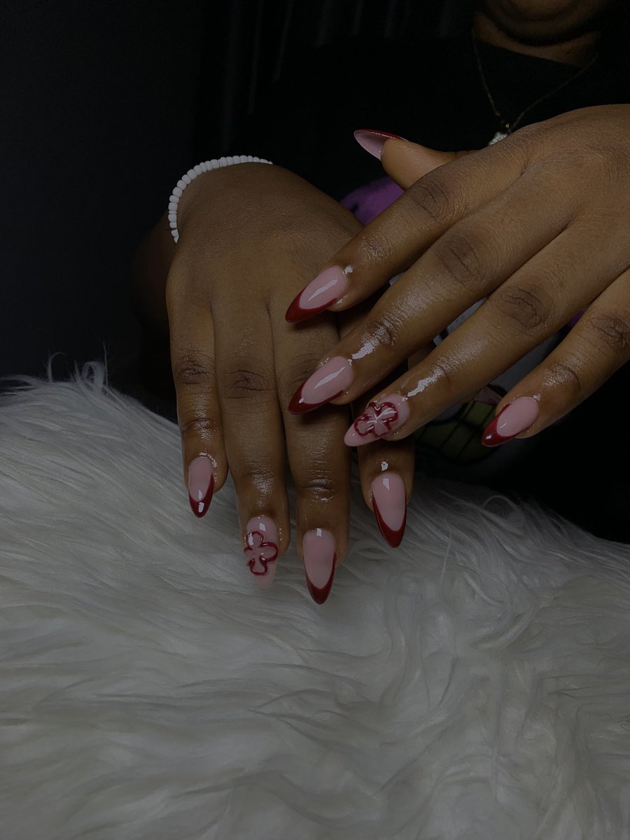 Adenike4568's tweet photo. How much do you think this nails worth😚please drop a comment 🤎 you can also book an appointment with us https://t.co/k5KLhEW9u6