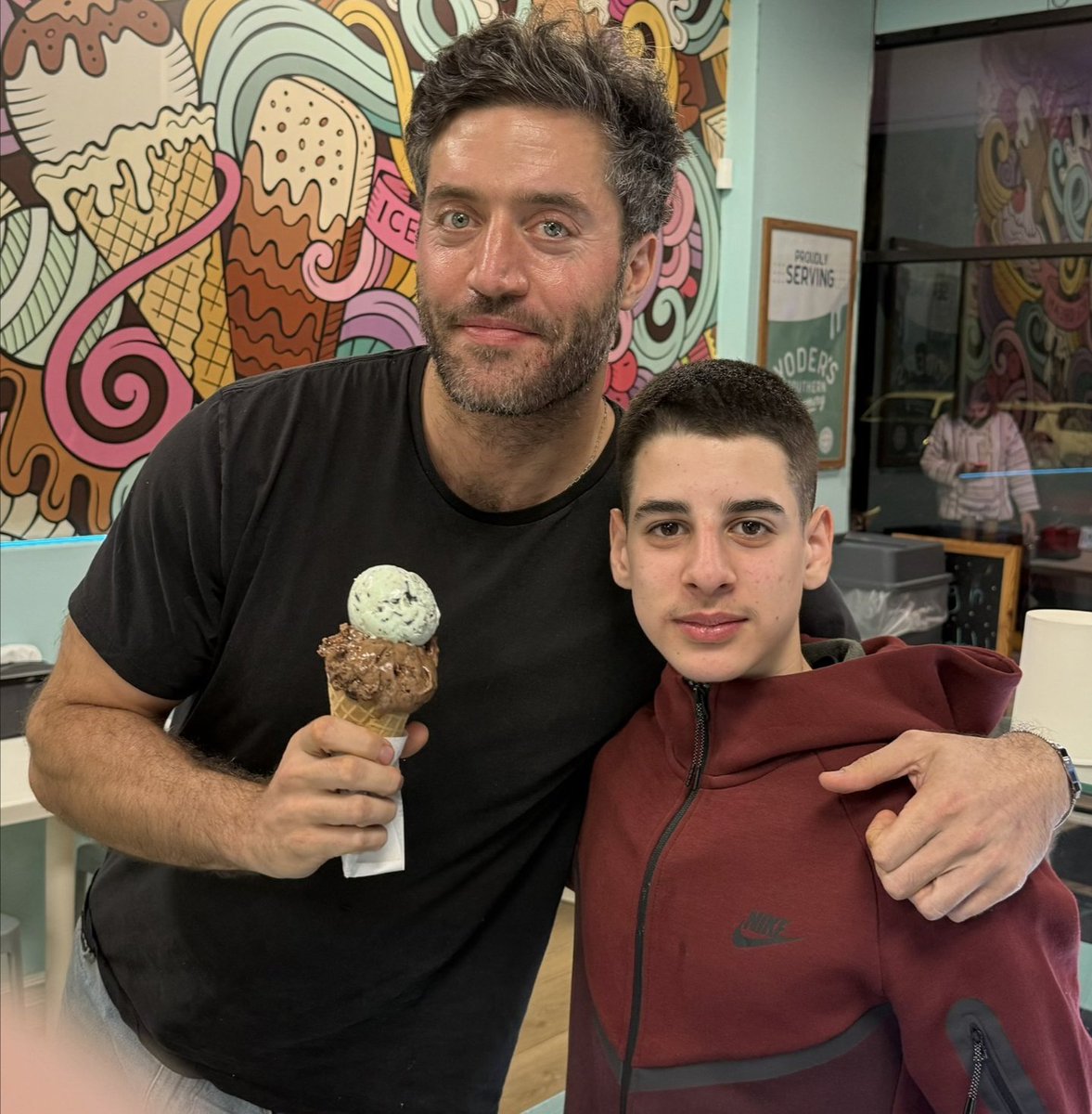 LevineJonathan's tweet image. How old is your "handsome" new friend, Jasper?