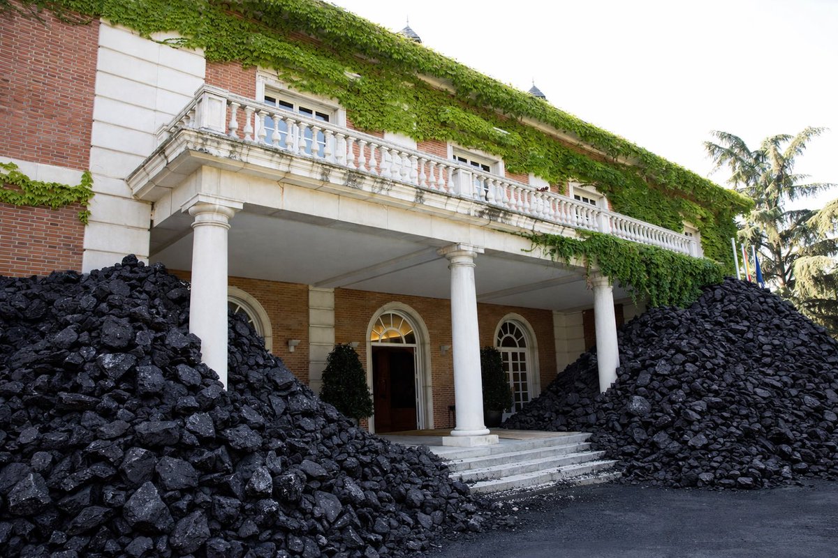 vitoquiles's tweet image. Los Reyes Magos también han pasado por La Moncloa. ¡Feliz día!