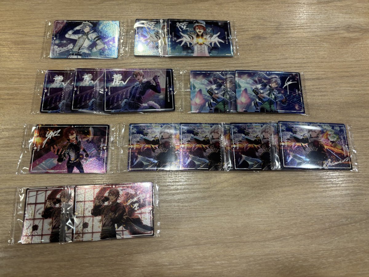 【 交換 】アイナナ アイドリッシュセブン ウエハース26

譲 ✦ 一織 大和 環 陸 龍之介 百 千 悠 トウマ 巳波 虎於 (画像参照)

求 ✦ ナギ(シャフユニ＞BW)、壮五(友人分)

*BW1↔シャフユニ2 可能です◎
*郵送 または 都合が合えば都内手渡し
↓