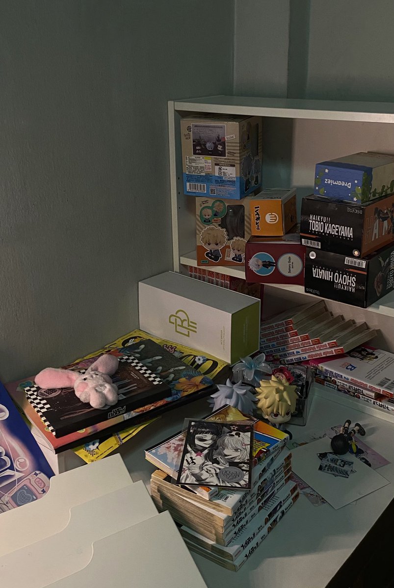 foraorbabe's tweet image. โต๊ะก็เล็กแต่คลีนไป3ชม. 🫩🫩