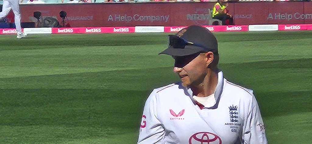 awedgewood's tweet image. Rooooooooooot #Ashes #Ashes2025