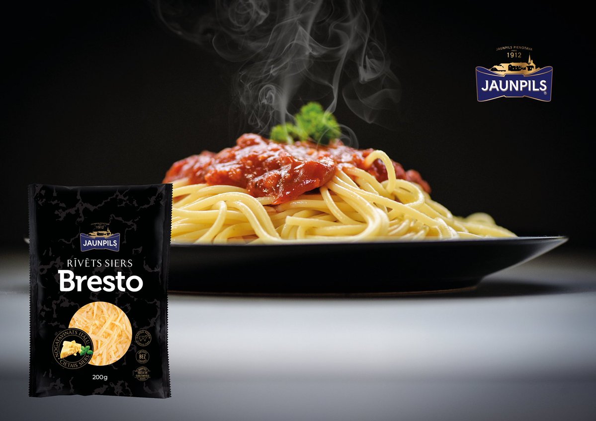 Rīvētais cietais  siers var piešķirt ēdieniem intensīvu garšu un tekstūru. Bresto rīvēto sieru var izmantot kā salātu pagatavošanai, tā arī var pievienot picām, zupām, sautējumiem, makaronu sacepumiem un pastām.