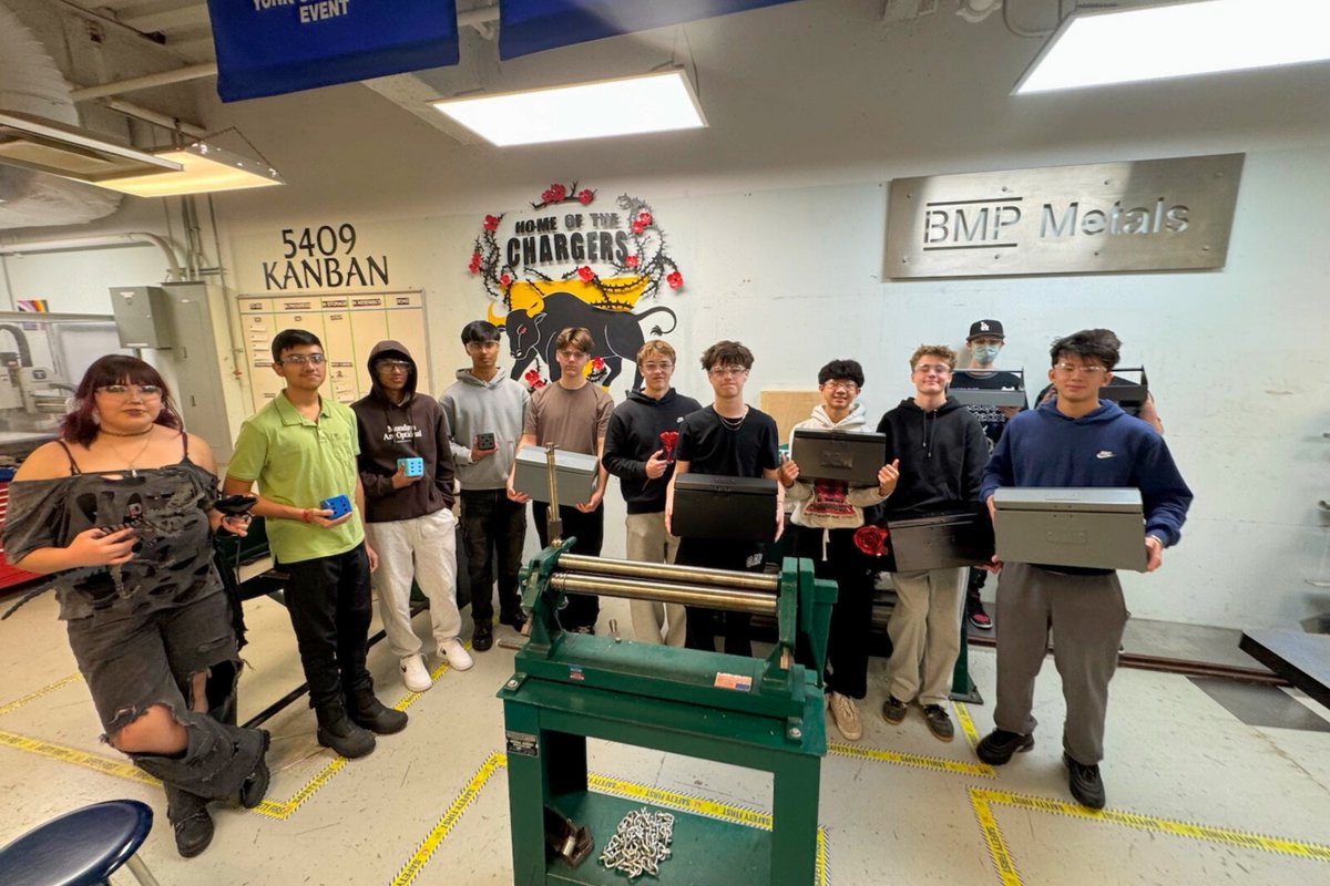Proud to support <a href="/GarthWebbSS/">Garth Webb SS</a> students by powder coating their projects and returning them with a vibrant, polished finish ✨

Good luck to all FRC Robotics teams with this year’s game reveals on Saturday, January 10, 2026.

#STEM #Manufacturing #PowderCoating #BMPMetals