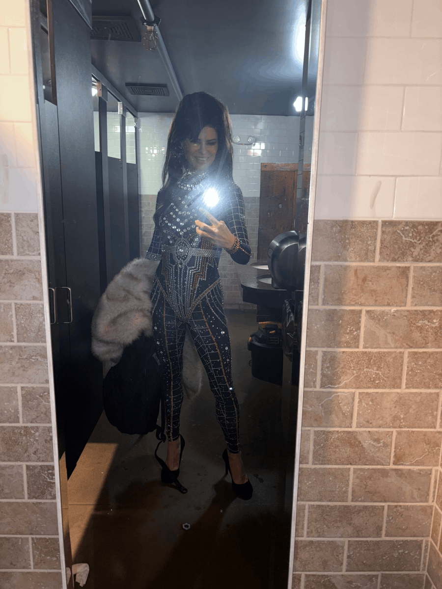 Sales isn’t about pushing, it’s about guiding. The best pros lead with curiosity and purpose. Know your customer deeply, and the right solution sells itself Peter Drucker said, Ask better questions. Solve real problems. That’s how trust and long-term success are built.