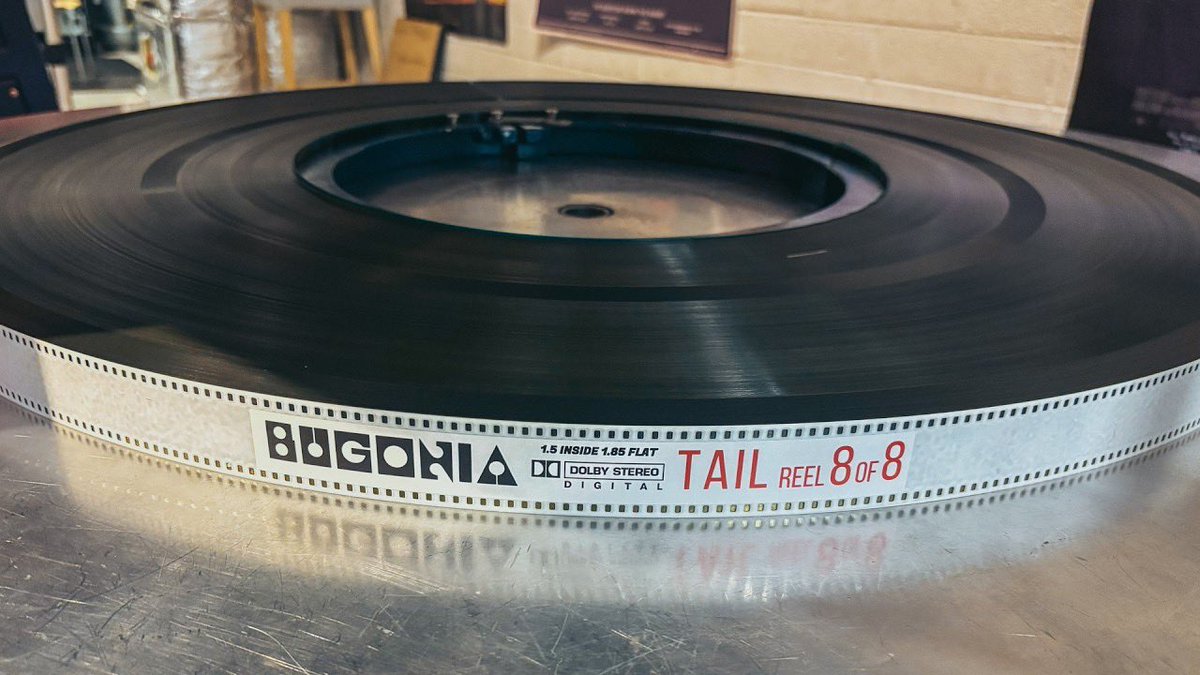 ProjectionistRob tweet media