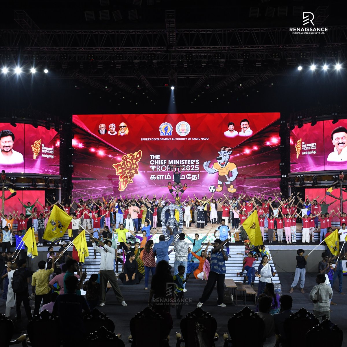 Every successful event begins with questions, not decor. 

The real work starts in conversations where we understand audience, timelines, risks, and outcomes. Good listening builds confident teams and calm execution. 

#Welcome2026 #EventManagement #LiveEvents #StageDesign #BTS