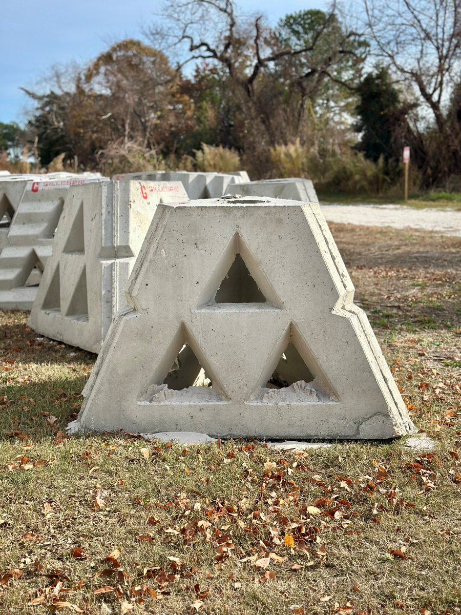DNRECWetlands's tweet photo. What in the WAD®?! These concrete shapes do more than you think. Wave Attenuation Devices, or WAD®s are breakwater structures designed to dissipate wave energy, reduce erosion and create habitats for marine life in coastal areas, living shorelines and restoration projects. https://t.co/I1FRXFuWQ7