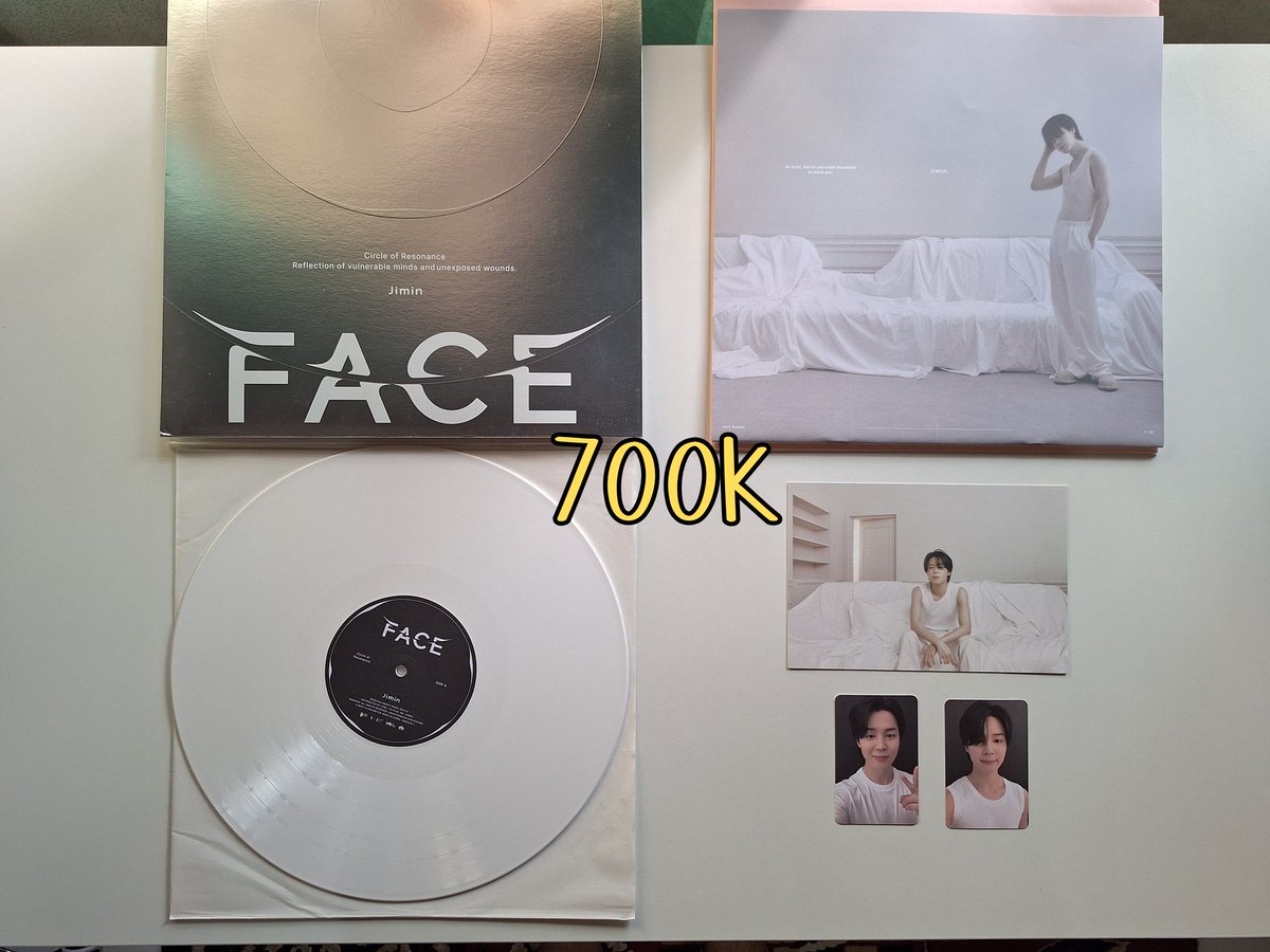 IceCreamCake774's tweet photo. WTS BTS ina

-Vinyl Jimin Face
-Vinyl Jack In The Box JHope
-Special 8 Photo-Folio
-PC

📍Bandung
Harga in Pict  (Inc adm &amp; Packing)
Detail Condi by DM
✅CO 🍊
📨Info?Order? Please DM ✌️
❌No HnR

Jual BTS PC Vinyl JITB  MOTS BE V Taehyung Suga Yoongi Jin RM Jhope Jimin Jungkook https://t.co/FBSQa9apGK