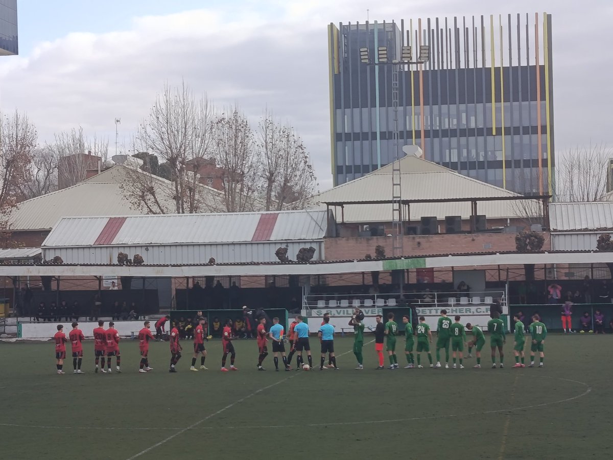 LesterEDrake's tweet image. The beauty of ⚽; You beat runaway leaders away, next you lose at home to a winless team.
 Congrats to Racing!👏🏻🎉

Onwards and upwards for Botti Tough few weeks/months 🤕💉 We'll get there! 💪🏻💚

⚽ @SADvillaverde v @RacingMadridFC 
🏆 3RFEF G7
🏟️ Boetticher 
💶 Abono
📆04.01.26