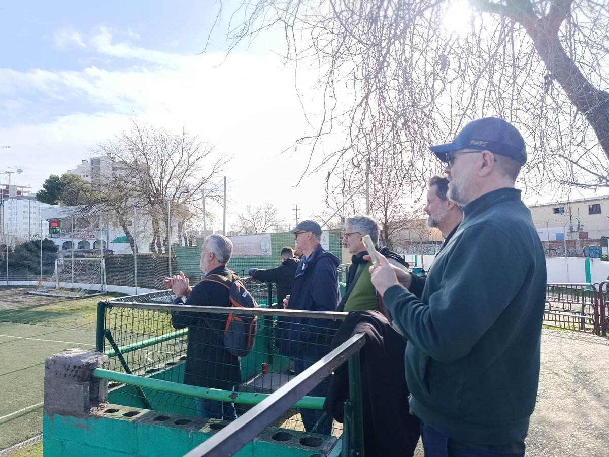 LesterEDrake's tweet image. The beauty of ⚽; You beat runaway leaders away, next you lose at home to a winless team.
 Congrats to Racing!👏🏻🎉

Onwards and upwards for Botti Tough few weeks/months 🤕💉 We'll get there! 💪🏻💚

⚽ @SADvillaverde v @RacingMadridFC 
🏆 3RFEF G7
🏟️ Boetticher 
💶 Abono
📆04.01.26