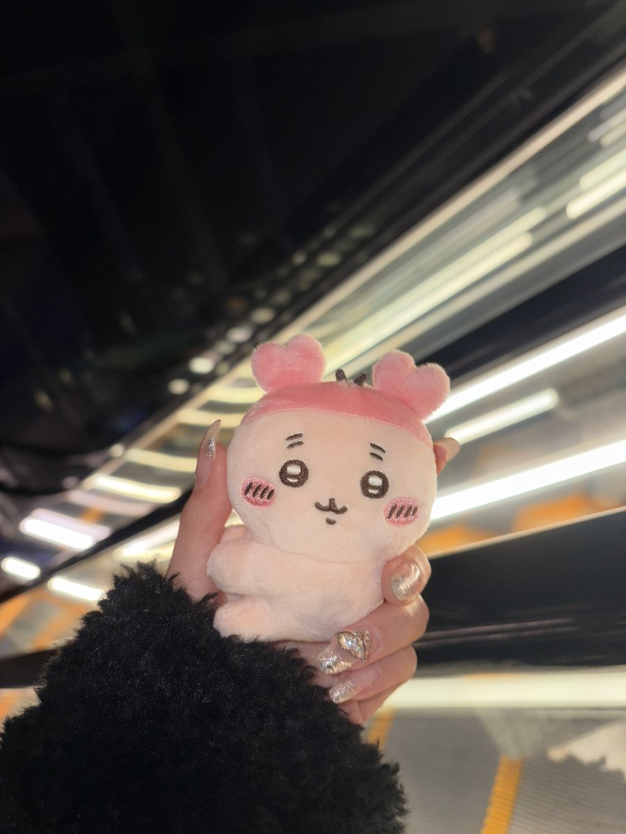 ゲーセン千円までって決めてたのに、
UFOキャッチャー4回で切り上げて
後で白石にあげるために
500円のちいかわガチャ回してるおゆい…
優しくて愛おしすぎる🥹🩵🩵