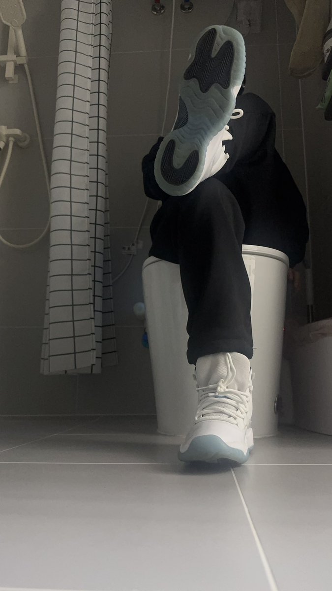 饺子骑着布莱恩 tweet media