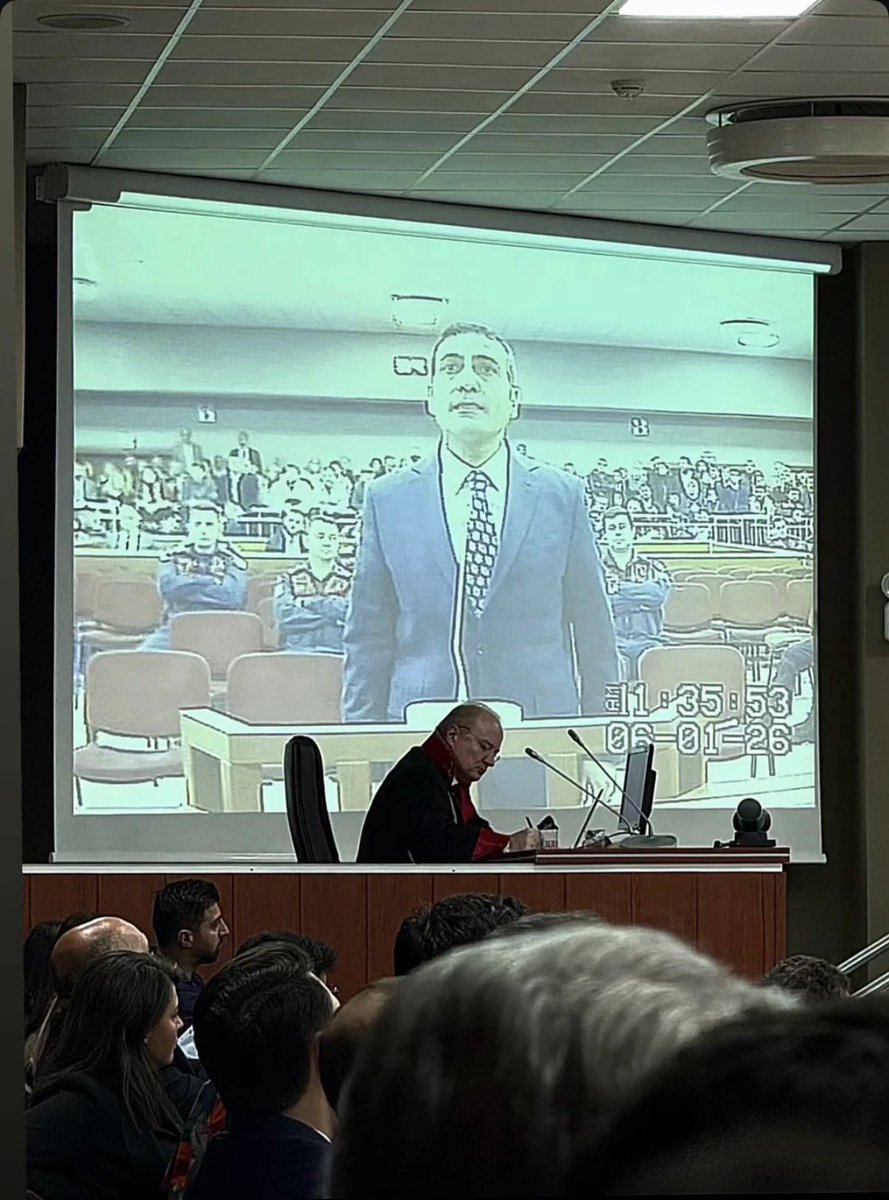 Alnımız ak başımız dik ! 

<a href="/inanguney/">inan güney</a>