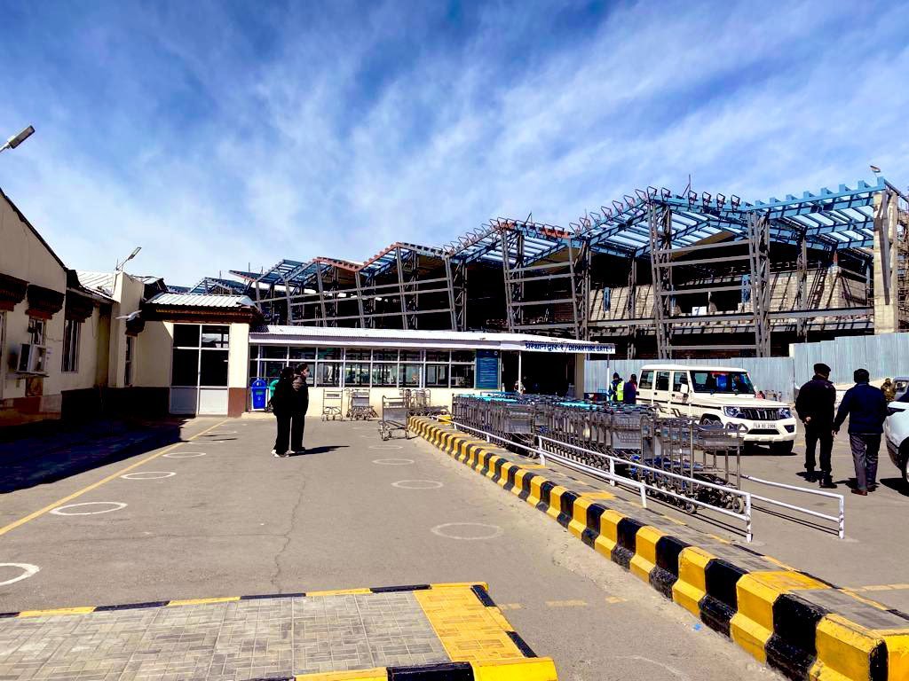 🚨 PM Modi likely to visit Leh in April to inaugurate the new airport terminal.

follow <a href="/india_plus_/">India Plus</a>