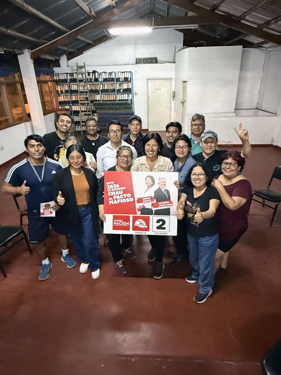 IndiraHuilca's tweet image. Anoche estuvimos en Villa El Salvador. Escuchamos a vecinos y vecinas hartos del Pacto Mafioso, de sus abusos y mentiras.
Seguimos sumando fuerzas para enfrentarlos y construir, desde abajo, un país con dignidad y justicia.
#EsTiempoDeLuchar