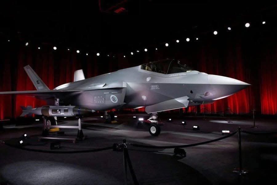 F-35  diyaaradan oo aanu soo qaban Karin radar ku ayaa maanta dul joogtay hawada Somaliland .