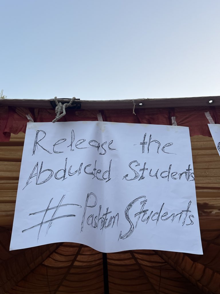 dohrpk's tweet photo. DHR visited the protest camp for the two forcibly disappeared students, ongoing since 15 Dec 2025. We stand in full solidarity with their families and fellow students. With exams starting 12 Jan, authorities still deny their whereabouts.
Stop enforced disappearances, profiling of students, and harassment of camp organizers.
#ReleaseTheStudents #EndEnforcedDisappearances #StudentsUnderAttack