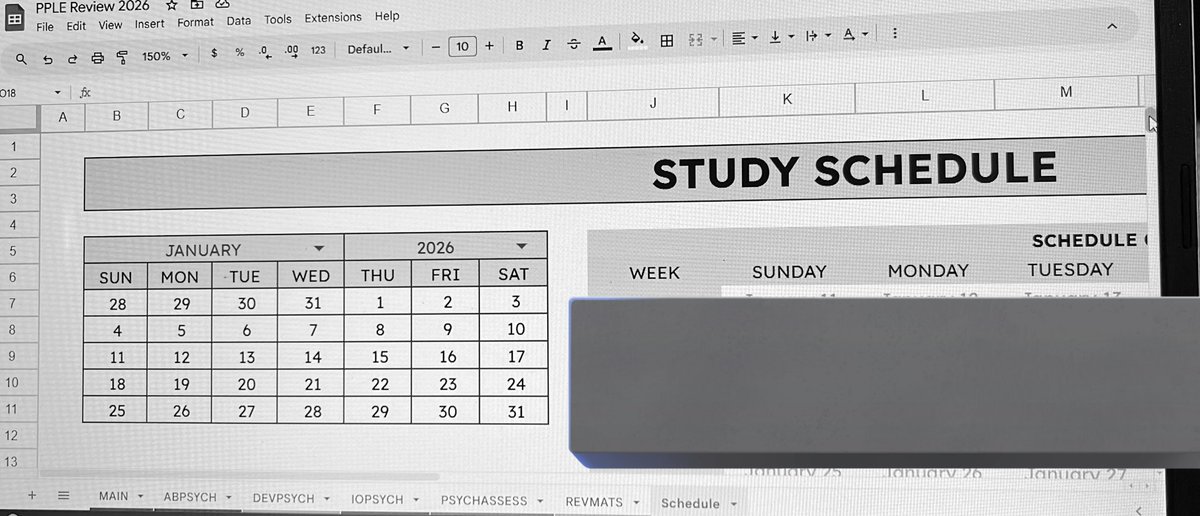 studylikerory08's tweet photo. creating a study routine and schedule as a working reviewee, hope to make it til the very end 📚 https://t.co/uqEFH5rLMK