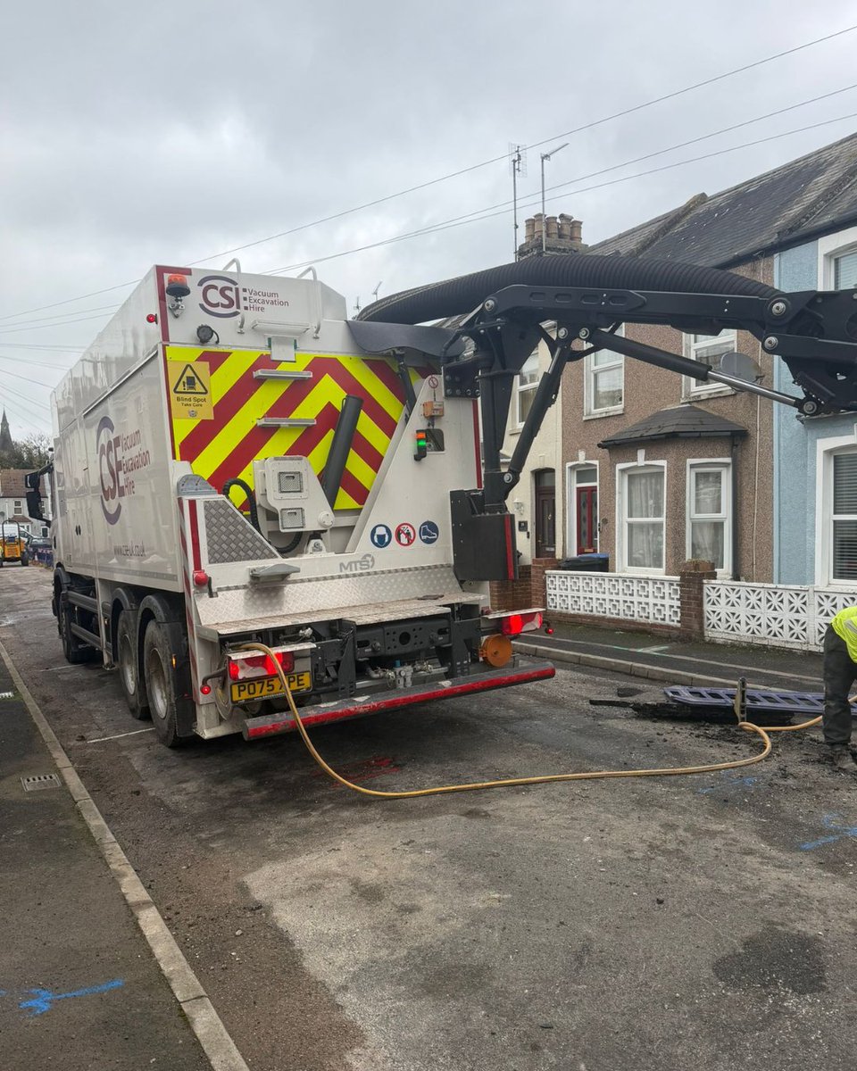 uk_cse's tweet photo. Solid progress in Kent, over 15 holes completed today!
Quality work, delivered on time.

📞To enquire, call 0118 332 0002

#Excavation #CSEExcavation #SiteProgress https://t.co/aqD21l5WAa