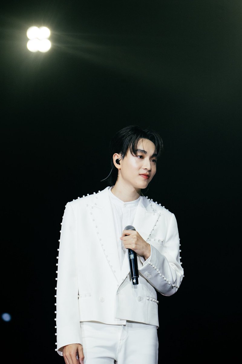 conversation_tl's tweet photo. คิดถึงฉันวันละนิด คิดตอนเธอยังมีสิทธิ์ ชิดวันละนิดก็พอ 🫣💕✨

#ConversationThailand
#Pechkritchanat https://t.co/9MIsZHnlNg