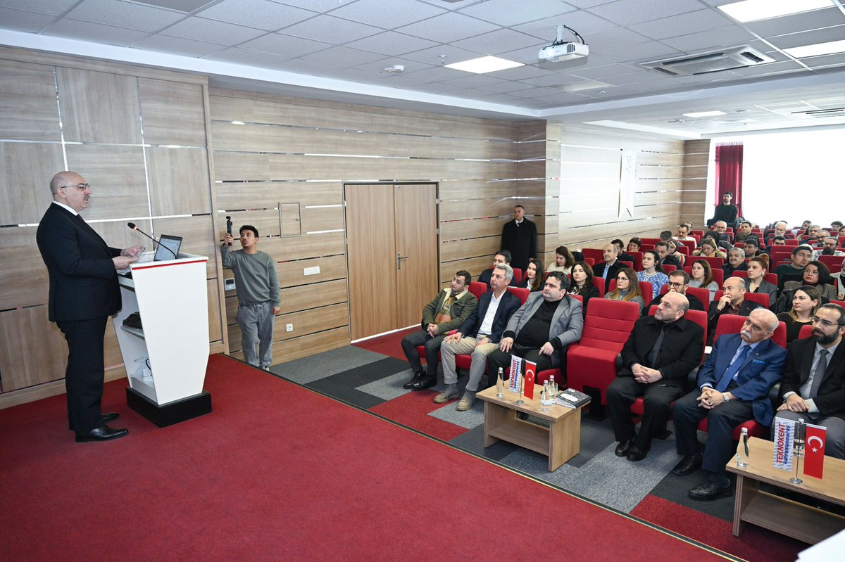 KSÜ’de Yapay Zekâ Destekli Veri Merkezi Tanıtıldı

ksu.edu.tr/default.aspx?D…