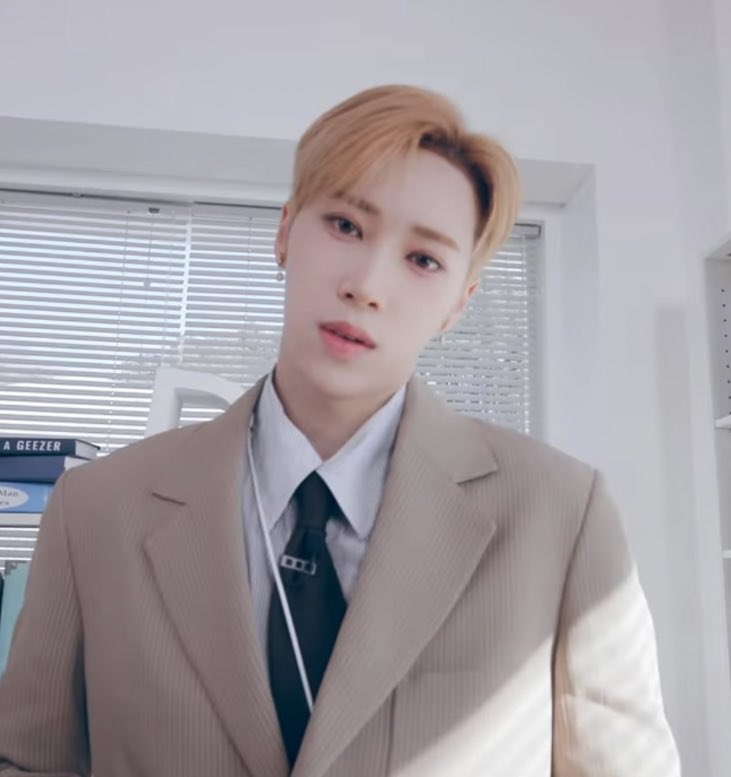 𝐡𝐚𝐨𝐬𝐞𝐨 𝐚𝐫𝐜𝐡𝐢𝐯𝐞 tweet media