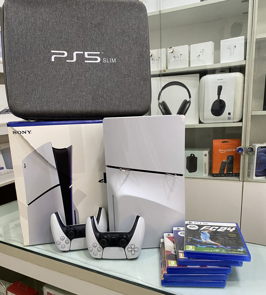 devicedepot_'s tweet image. #Awoof offer 🔥🔥 Brand New Condition 

PS5 Slim with Two Pads &amp;amp; Bag.
5 Game Disk; — ₦ 720,000
FC 24
UFC 5
NBA2K 24
Mortal Kombat Ultimate 
WRC 10

Retweet Please 🙏