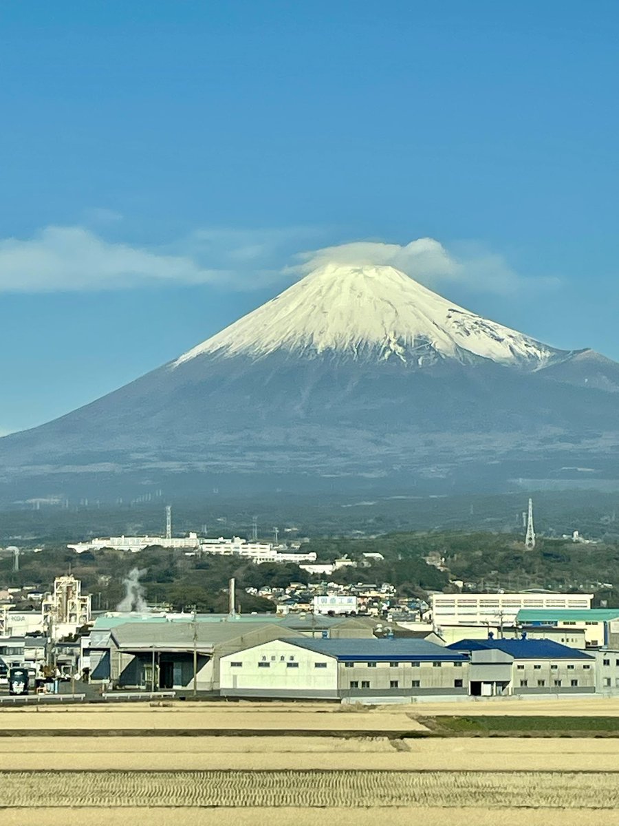 昨日の富士山🗻まぁまぁ綺麗に撮れた！久しぶりにE席とったので撮り