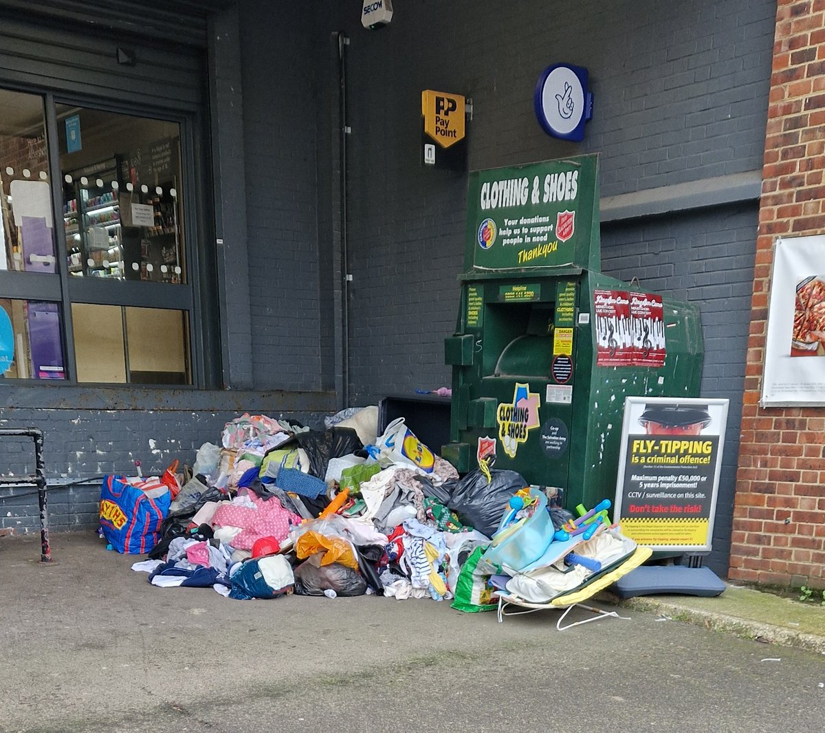 GingaaNinga's tweet photo. @salvationarmyuk you might want to look at this bin - co op Aldershot road Guildford https://t.co/VxQuX41vhU