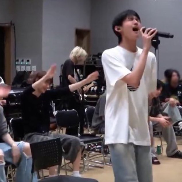 yangebab's tweet image. 이거 두 개 뭔가 짠한데 ㄴㅁ웃김