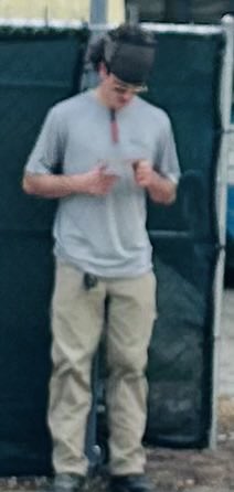 SolaScriptura98's tweet image. I forgot to post yesterday but plz pray for Ian, a homeless man who has had some rough times. I explained salvation to him carefully and insured that he knew that his past could be forgiven in an instant. No one has to be perfect, they just have to humble themselves b4 God and be…