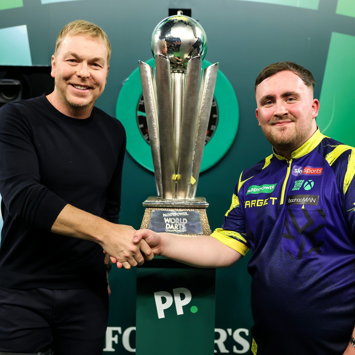 ProstateUK's tweet image. 1,127 180s 🎯 
A record £1,270,000 donated by @PaddyPower 🙌 

Add £128,000 raised by fans through 'Darts of Destiny' and more than 145,000 men completing our online Risk Checker, and The Even Bigger 180 campaign delivered real impact.

➡️ Read more: bit.ly/4aLp0Gr