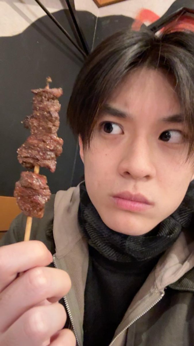 aschtolv's tweet photo. i just realised i have a collection of his silly selcas https://t.co/Vwc52bahd8