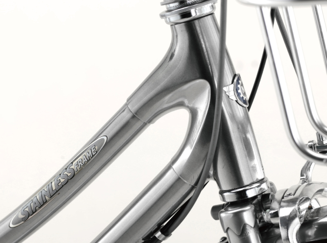 MIYATA_BIKES's tweet image. 【限定1台！フルステンレスフレーム軽快車発売！】
MIYATAの熟練の職人の手により組み上げられた1台を限定販売！

○MIYATA『MYT1』
販売価格：140,800円（税込）

詳細、ご購入は公式オンラインショップへ！
shop.merida.jp/products/myt-1

#miyata #ミヤタサイクル #miyatabikes #ミヤタ #自転車 #軽快車