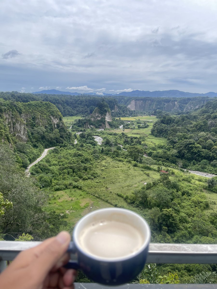 dacvin's tweet image. life update (masih cuti di kampung)