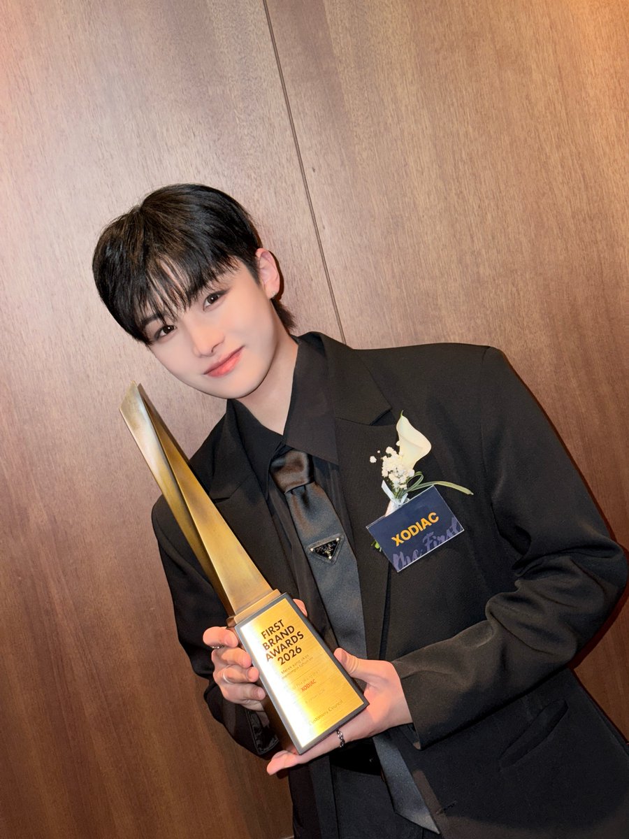 [#렉스] 

고마워 쏘블리 🫸💚

#XODIAC #소디엑 #LEX #렉스