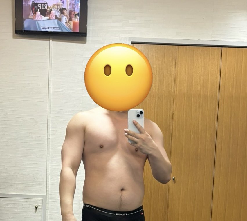 _ichi_1's tweet photo. 最近の体型 https://t.co/CuRkXgx69d