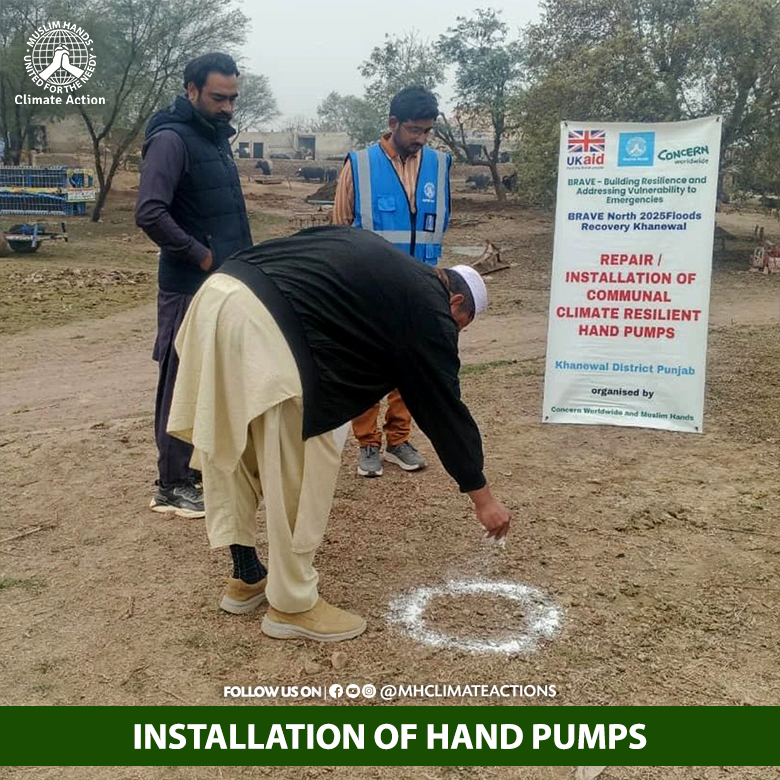 Muslim Hands Pakistan’s #BRAVEProject in Khanewal links humanitarian aid with climate action: Cash-for-Work, WASH improvements, and women’s health sessions empower communities to adapt &amp; thrive. 
#MHClimateAction #ClimateResilience #WASH #WomenEmpowerment <a href="/mrehantahir/">REHAN TAHIR</a>