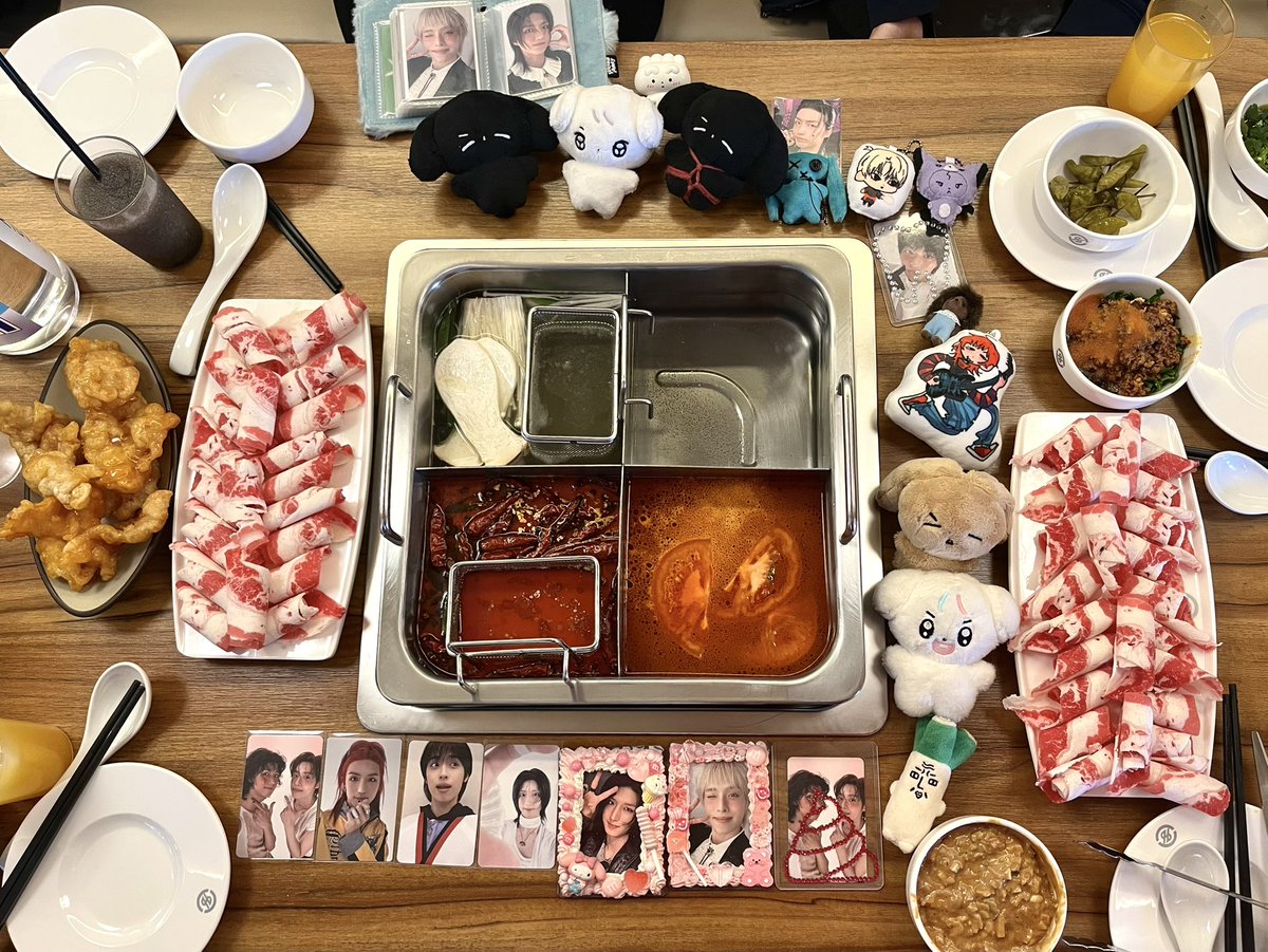 4ss4s4ss4's tweet image. ‘훠거’ 먹으러 왔습니다
이게 무슨 조합이냐면… 그러게요…