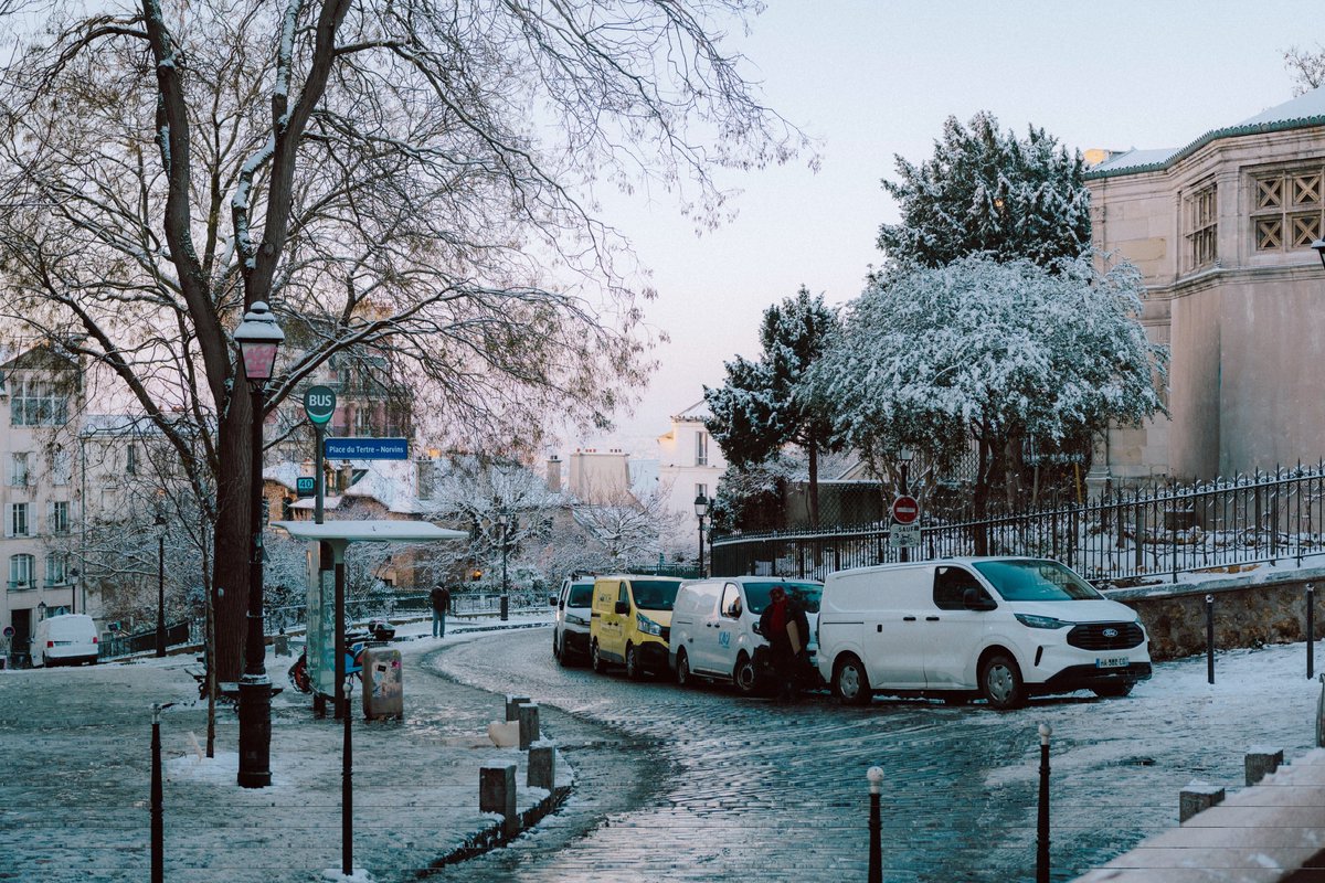 jayeparc's tweet image. 눈 내린 다음날 아침 몽마르트