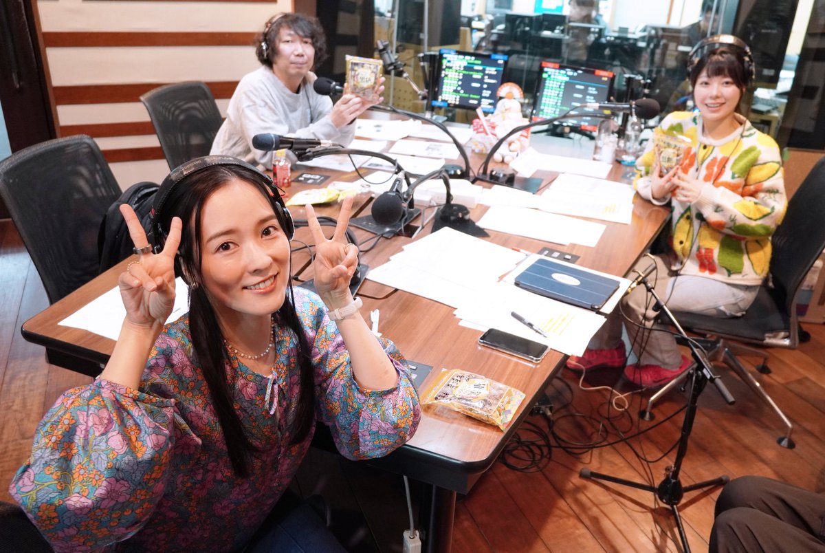 奈津子 / 家電女優 (@natsuko_twins) / Highlights / X