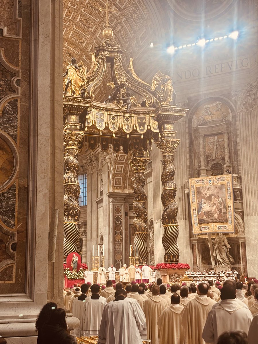 Guzik_Paulina's tweet image. As the Jubilee Year closed with wars still tearing the world, Pope Leo XIV said that "Loving and seeking peace means protecting what is holy and, consequently, that which is newly born like a small, vulnerable, fragile baby."